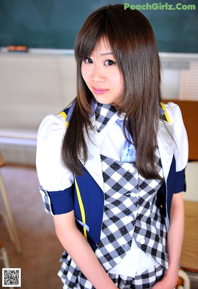 Ririka Suzuki - Waitress Naked Party No.3ee03c